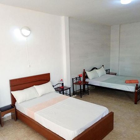 Casa Cacheu Homestay Guest House Bissau Esterno foto
