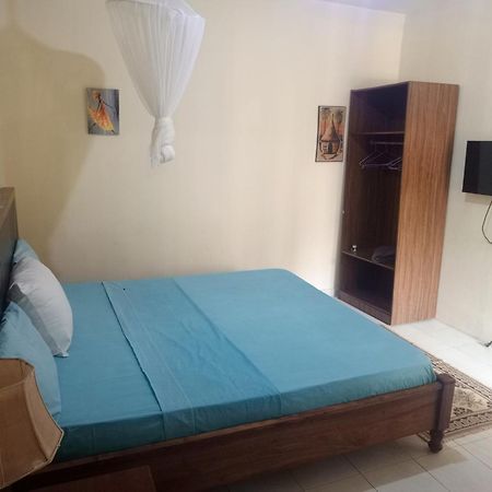 Casa Cacheu Homestay Guest House Bissau Esterno foto