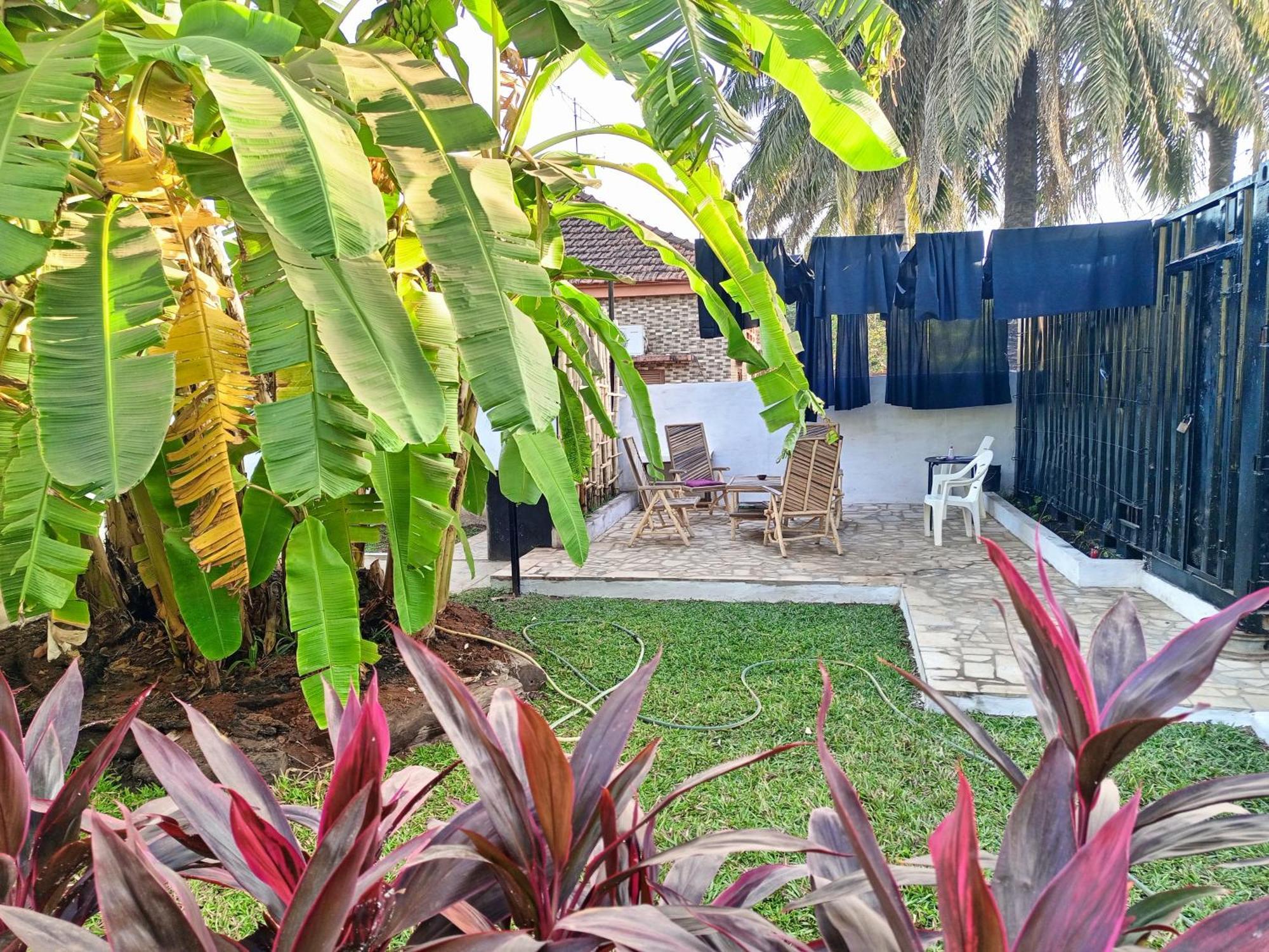 Casa Cacheu Homestay Guest House Bissau Esterno foto