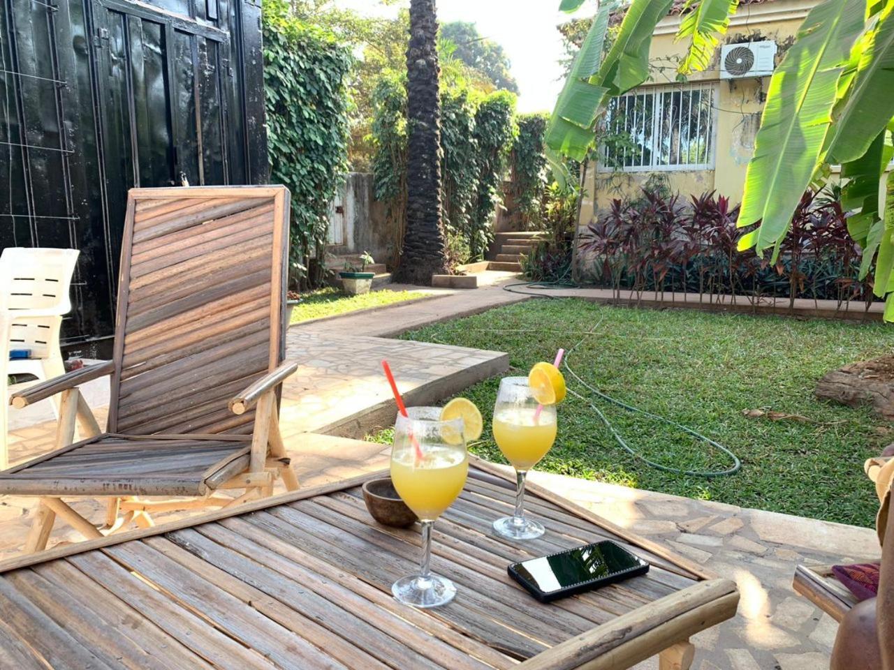 Casa Cacheu Homestay Guest House Bissau Esterno foto